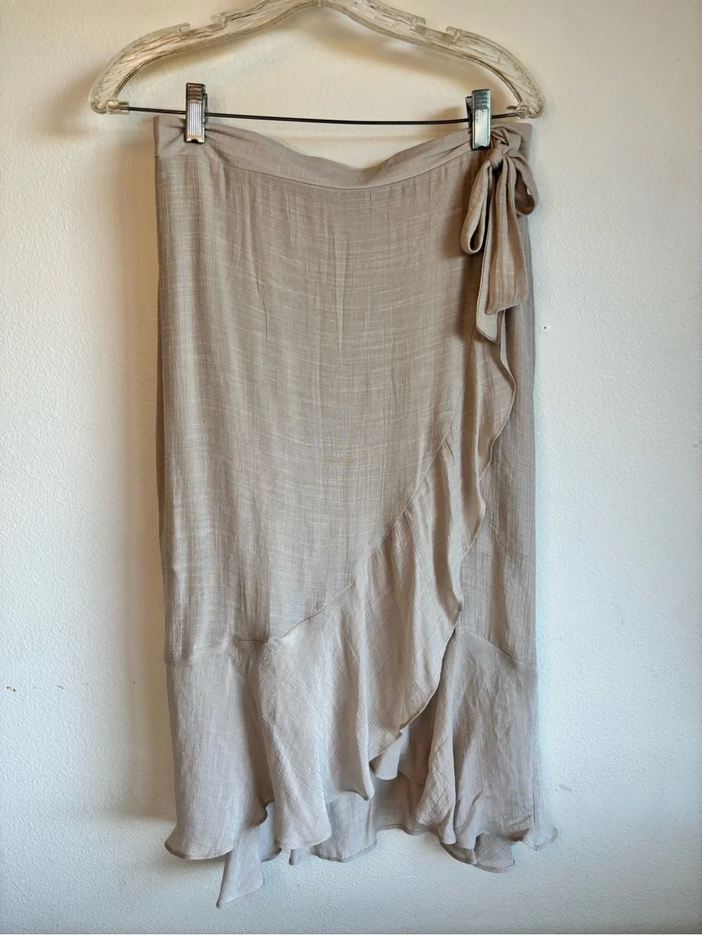 Bwear Neutral Beige Tie-Waist Ruffle Midi Skirt size Medium